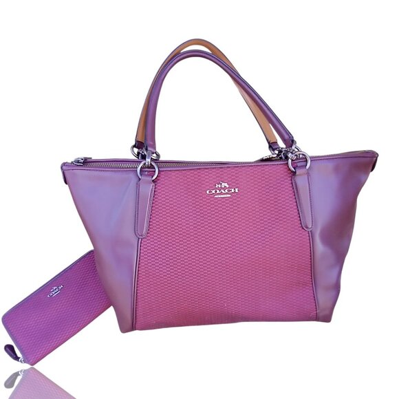 Coach Gorgeous $614 Legacy Jacquard Tote & Matching Wallet Set EUC - Picture 9 of 15